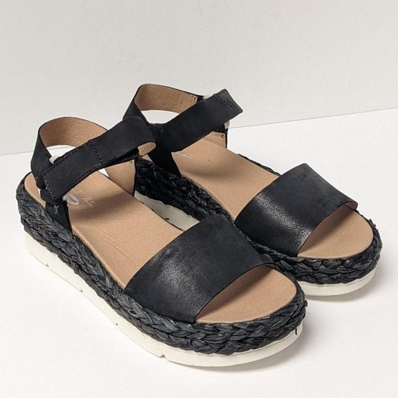 Dr. Scholl's Shoes - Dr. Scholl's Women's Black Platform Sandals